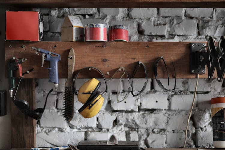 tools for the garage cabinets industry