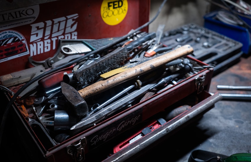 Learn How to Maintain Plumbing Tools – All You Need to Know!